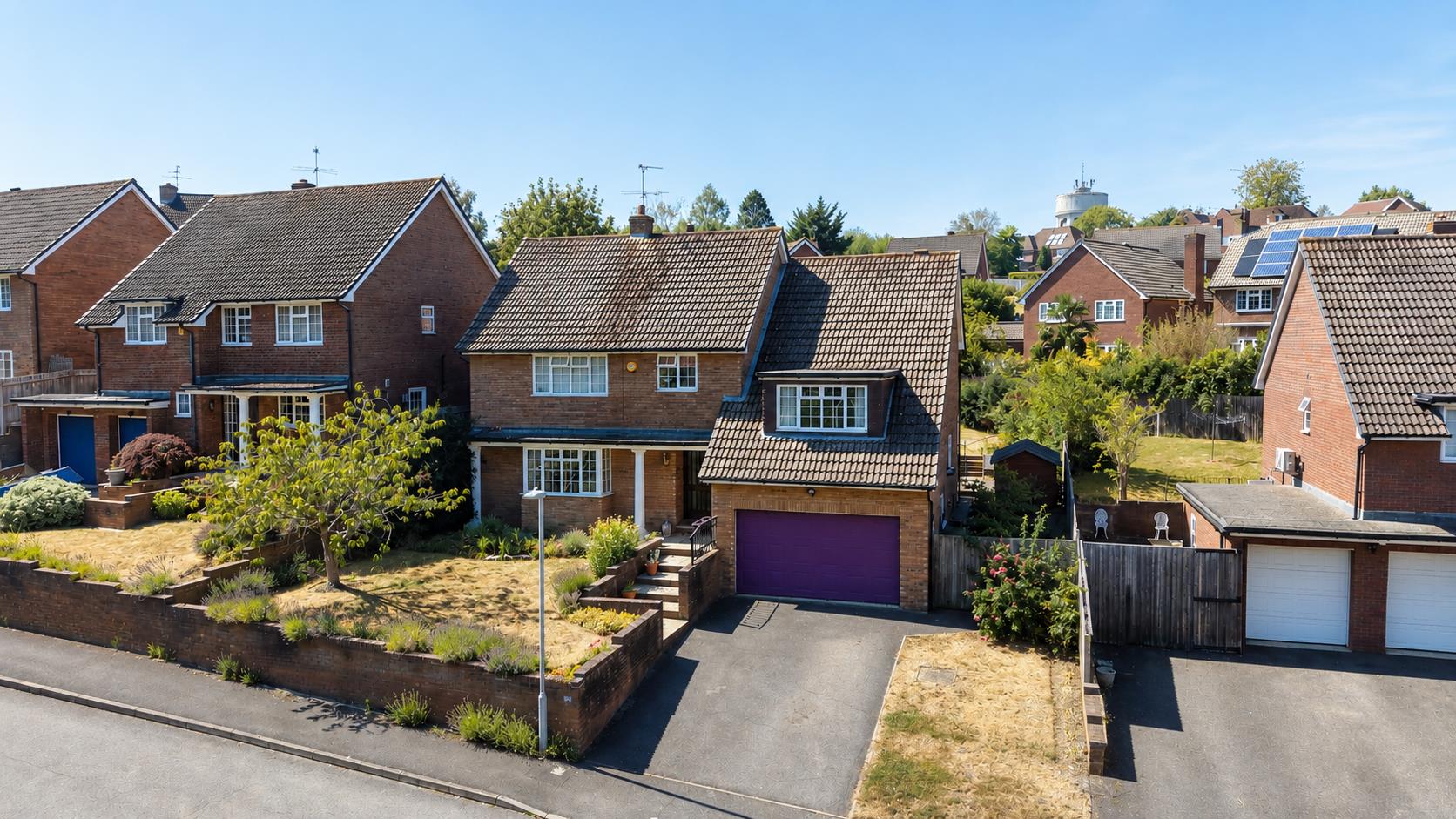 Fairway Avenue, Tilehurst, Reading